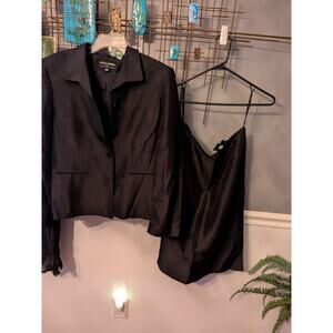 Vintage Kasper 12 Black Silk Ladies Suit blazer and skirt